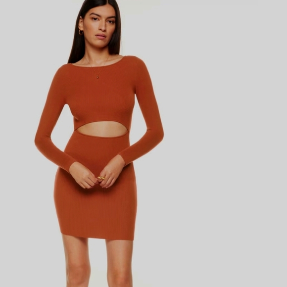 Wilfred Aritzia Revel Red cutout long sleeve dress - Picture 3 of 7